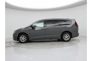 $23998 : Chrysler Pacifica 2023 Touri thumbnail