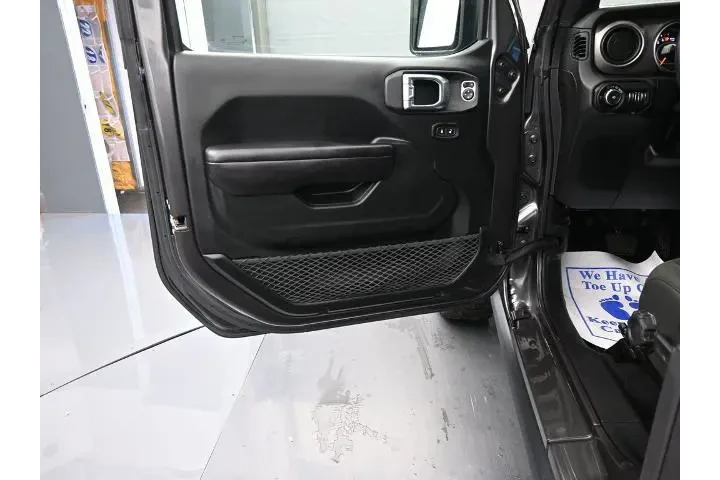 $18982 : Jeep Wrangler Unlimited 2018 image 10