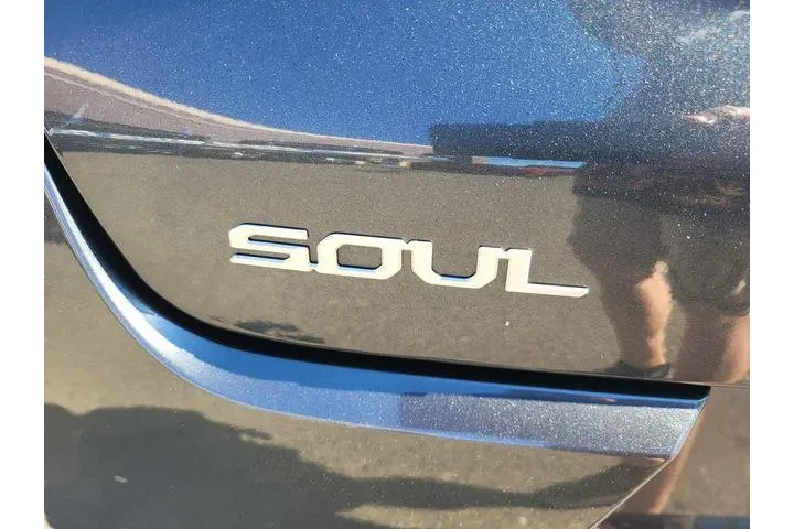 $19987 : Kia Soul 2025 S 4dr Crossove image 7