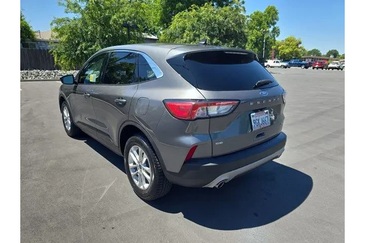 $22995 : Ford Escape 2022 AWD SE 4dr image 5