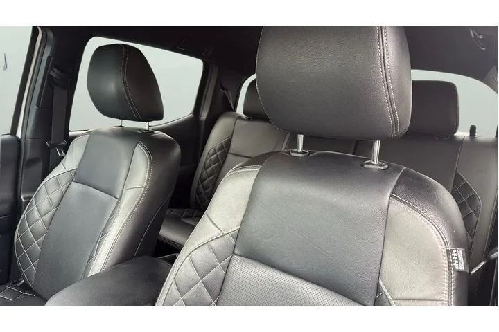 $25021 : Toyota Tacoma 2017 4x2 TRD O image 6