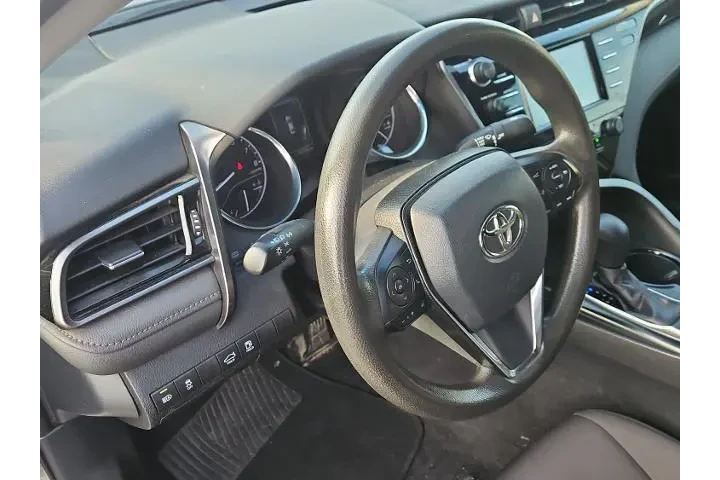 $18000 : Toyota Camry 2019 LE 4dr Sed image 2