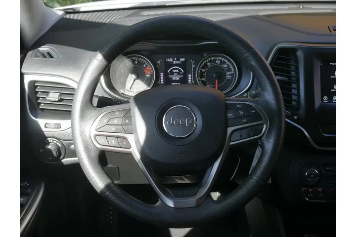 $17372 : Jeep Cherokee 2020 4x4 Latit image 6