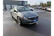 $19499 : 2018 S60 Cross Country thumbnail