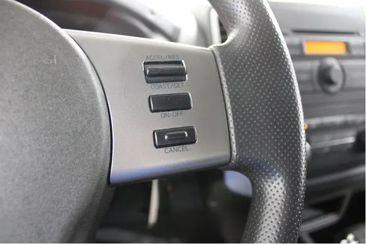 $13951 : Suzuki Equator 2012 4x2 Spor image 9