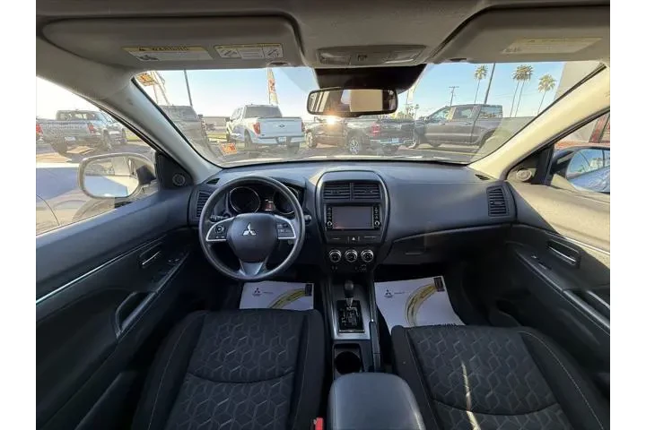 $16499 : Mitsubishi Outlander Sport 2 image 9