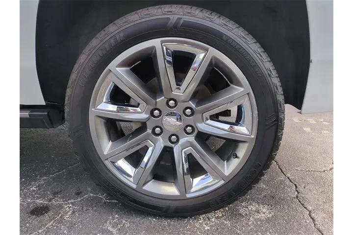 $37990 : Chevrolet Tahoe 2020 4x2 Pre image 9