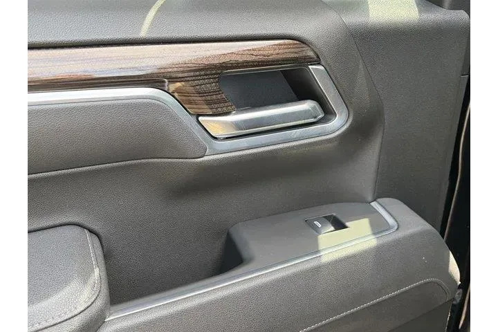 $39500 : Chevrolet Silverado 1500 202 image 7