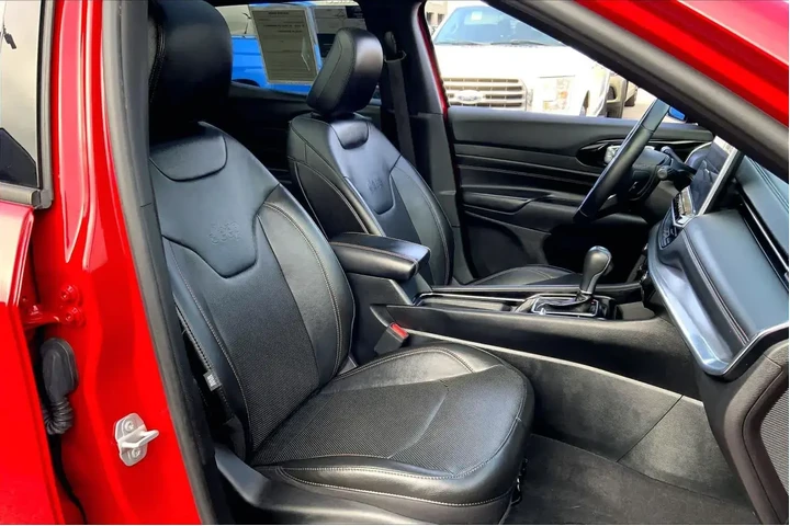 $22882 : Jeep Compass 2022 4x4 Limite image 7