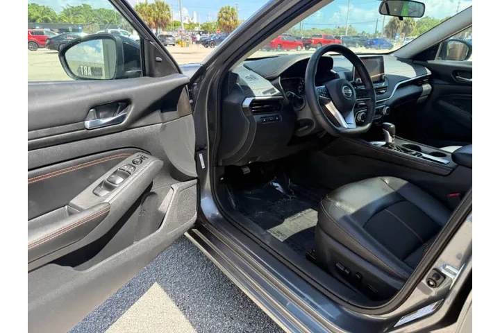 $12995 : 2021 Altima 2.0 SR image 10