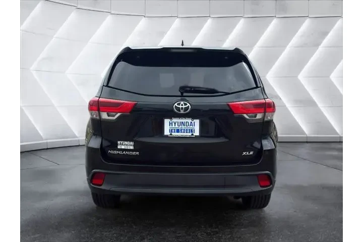 $15995 : Toyota Highlander 2019 XLE 4 image 8