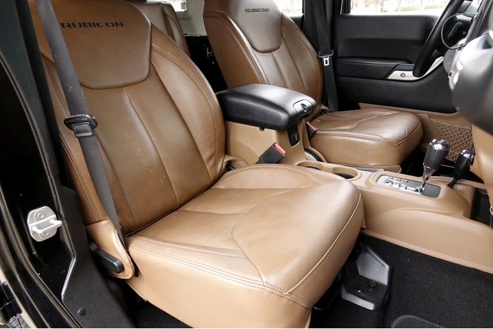 $18490 : 2013 Wrangler Unlimited Rubic image 8