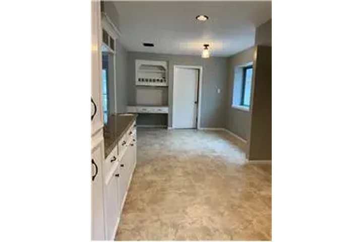 $3100 : Rental property with 4 bedro image 9