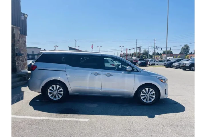 $4850 : 2018 Sedona EX image 8