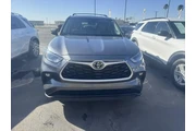 $35999 : Toyota Highlander 2023 L 4dr thumbnail