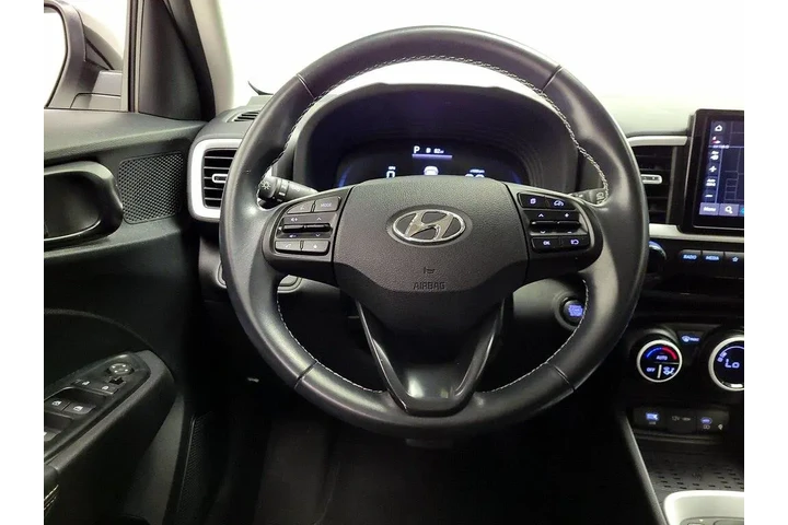 $19998 : Hyundai VENUE 2023 Limited 4 image 9