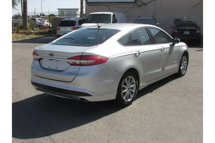 $9995 : 2017 Fusion Hybrid SE image 4
