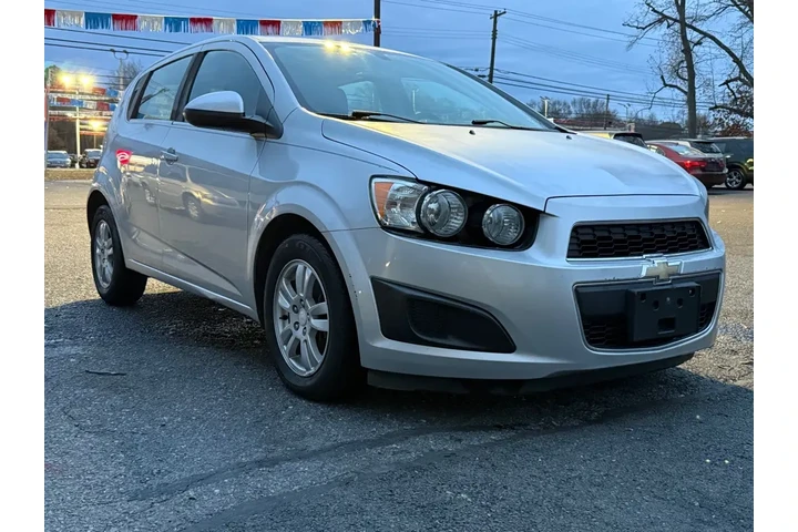 $7999 : 2015 Sonic image 2