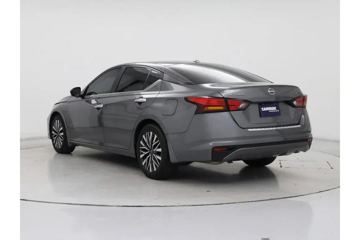 $20998 : Nissan Altima 2023 2.5 SV 4d image 2