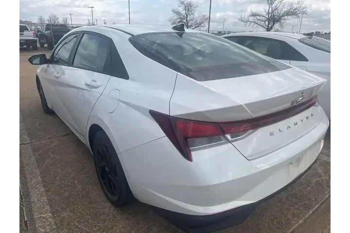 $18295 : Hyundai ELANTRA 2023 SEL 4dr image 6