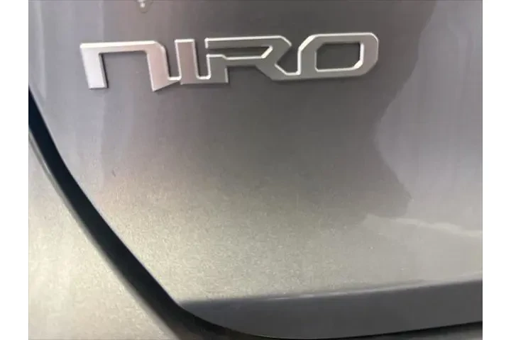 $19999 : Kia Niro EV 2023 Wind 4dr Cr image 10