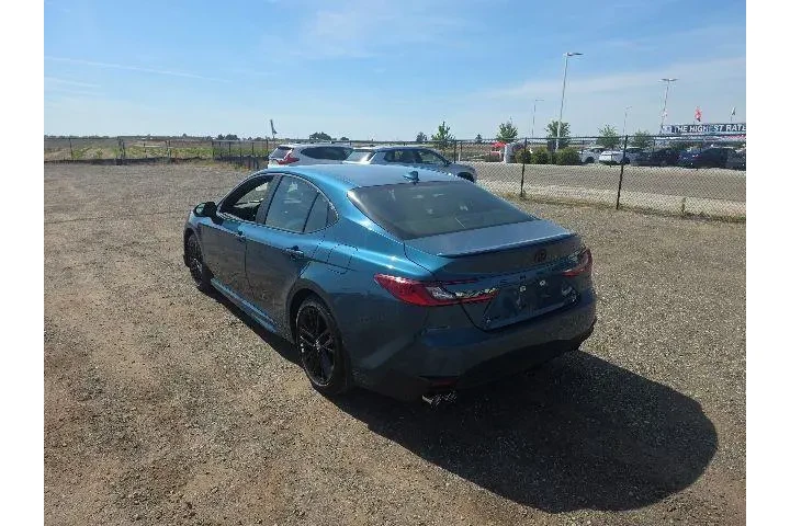 $38900 : Toyota Camry 2026 SE 4dr Sed image 4