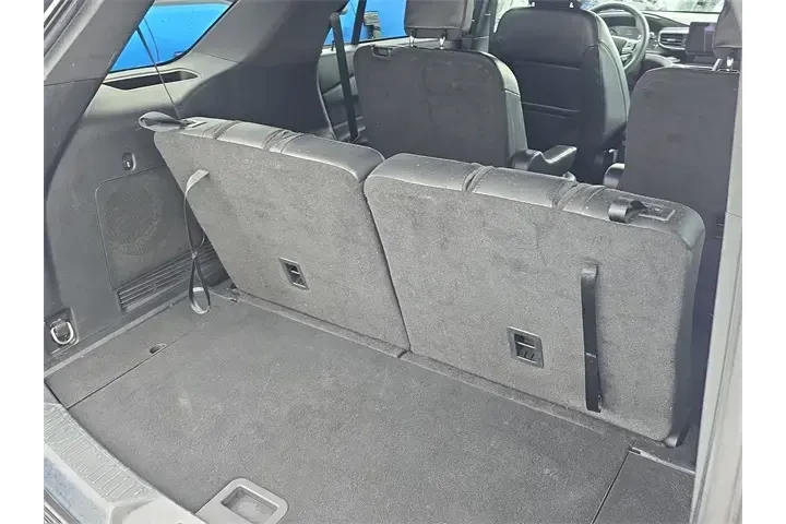 $33990 : Ford Explorer 2023 AWD ST-Li image 7