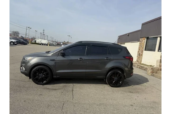 $9850 : 2019 Escape SE image 3