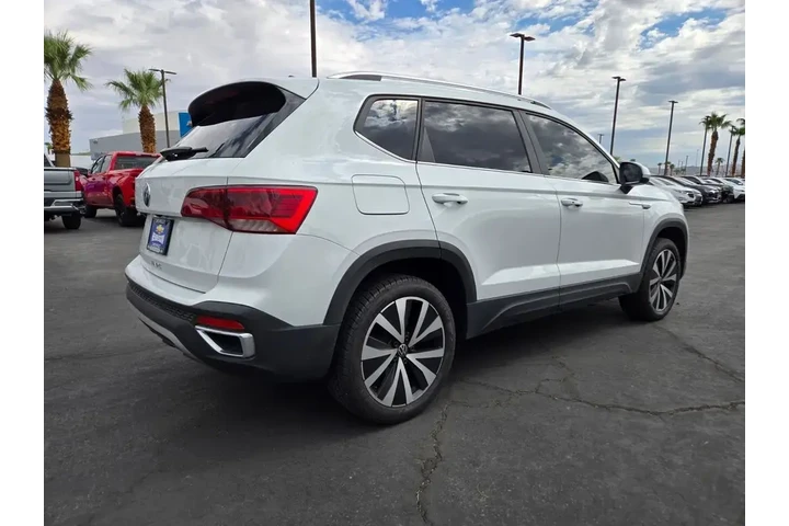 $20594 : Volkswagen Taos 2023 SE 4dr image 6