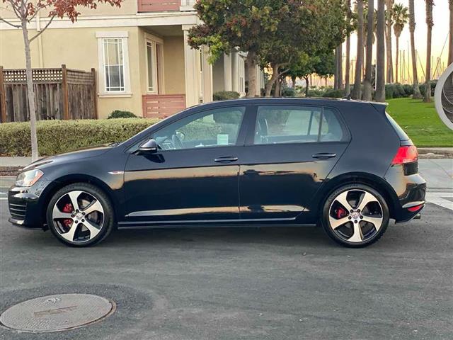 $14988 : 2015 Golf GTI SE image 9