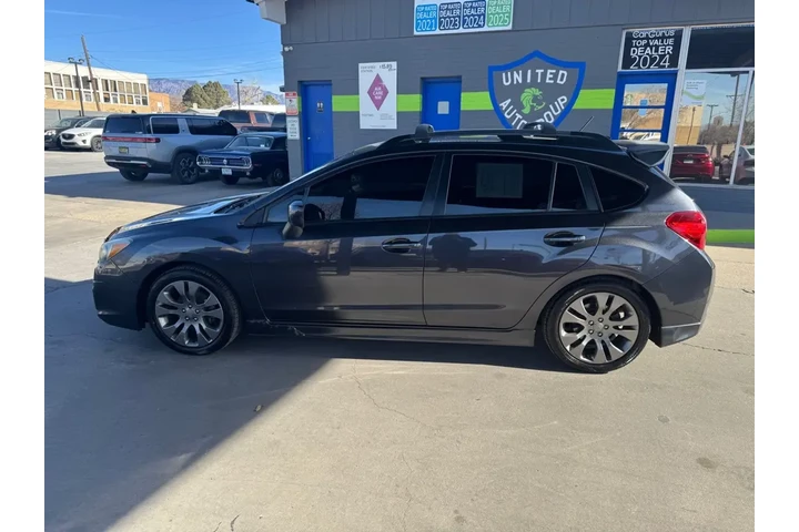 2014 Impreza Sport 5-Door-Lim image 8