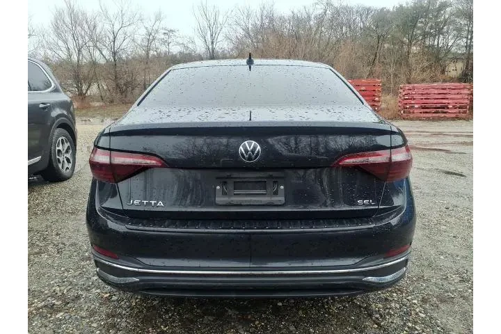 $22241 : Volkswagen Jetta 2024 SEL 4d image 4