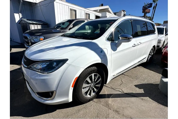 $28777 : 2020 Pacifica Hybrid Limited image 5
