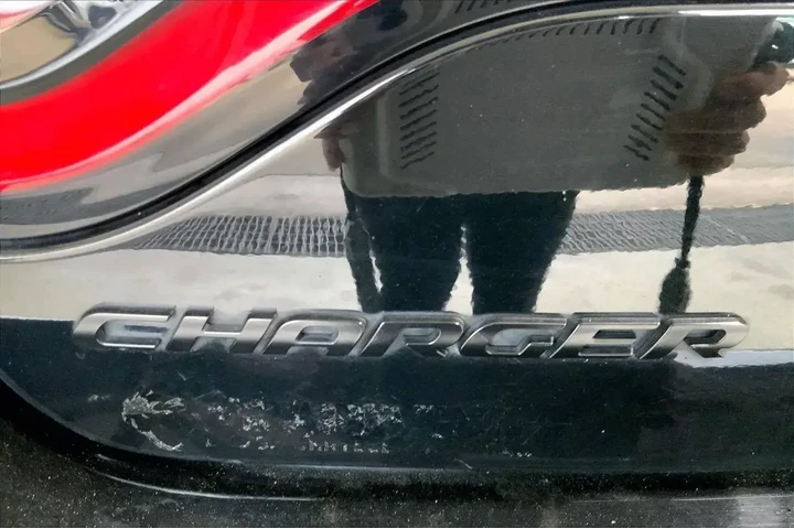 $24991 : Dodge Charger 2021 GT 4dr Se image 9