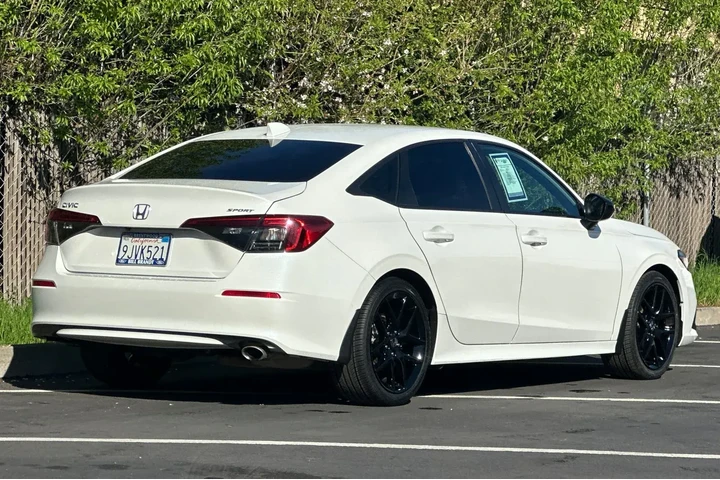 $23786 : Honda Civic 2024 Sport 4dr S image 3