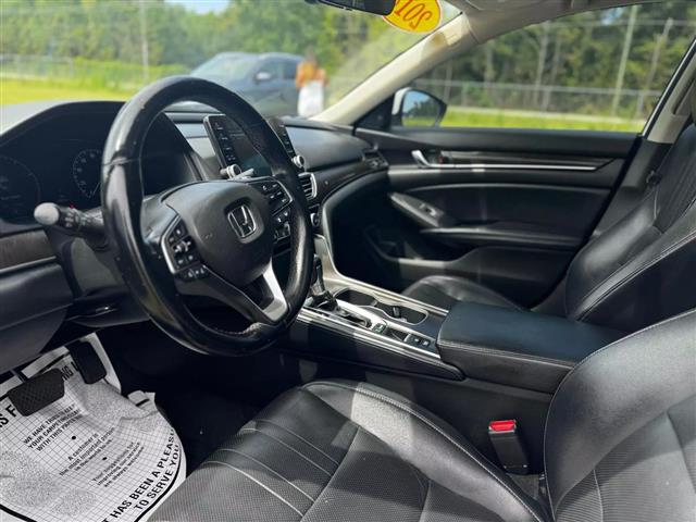 $18900 : 2018 HONDA ACCORD image 10