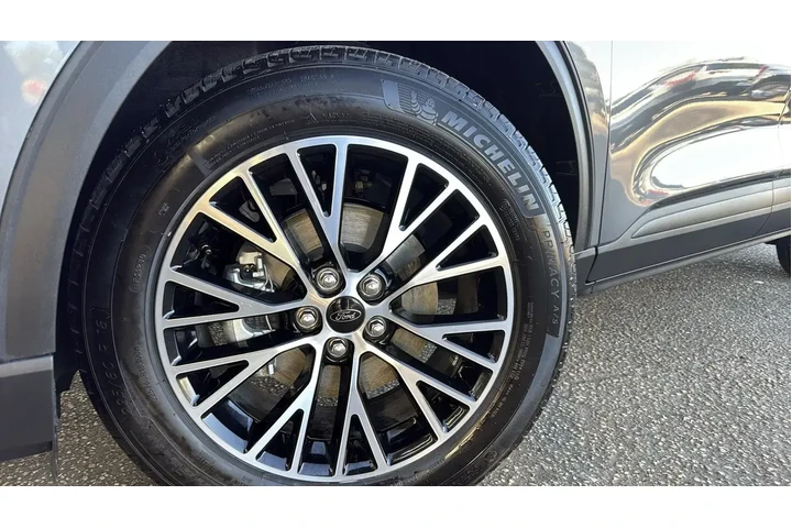 $33867 : Ford Escape Plug-In Hybrid 2 image 9