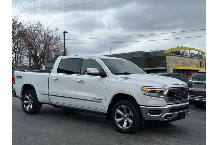 $27995 : 2019 RAM 1500 Limited image 5