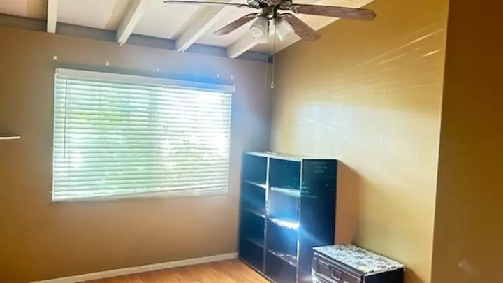 $900 : Se Renta Cuarto image 2