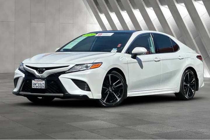 $27900 : Toyota Camry 2020 XSE 4dr Se image 2