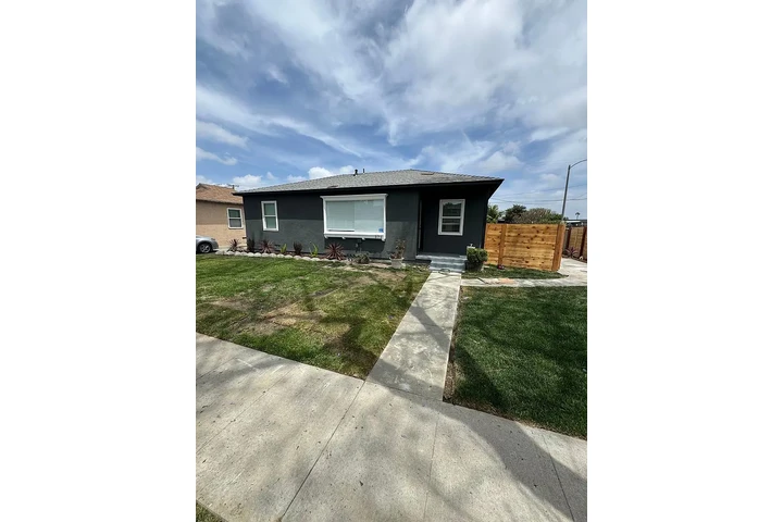 $900 : Encantadora casa de 3 dormitor image 1