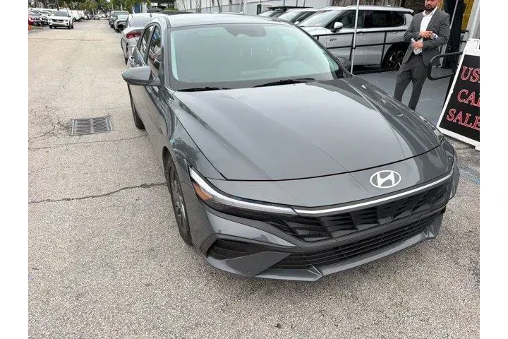 $15991 : Hyundai ELANTRA 2024 SEL 4dr image 2