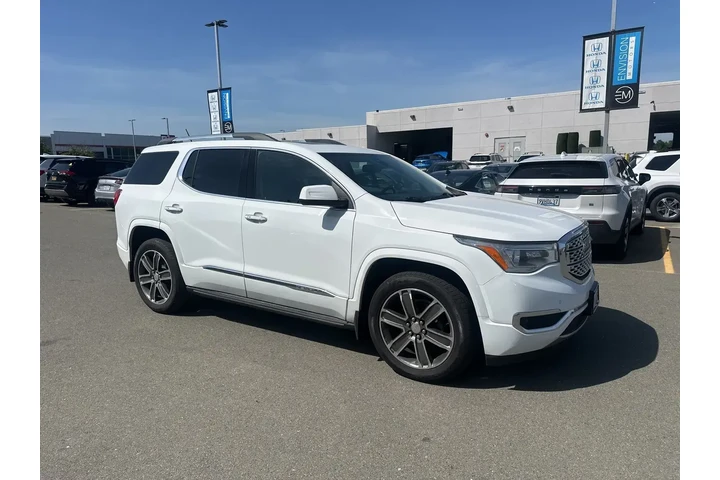 $24998 : GMC Acadia 2019 4x4 Denali 4 image 2