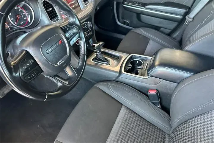 $19955 : Dodge Charger 2023 SXT 4dr S image 10