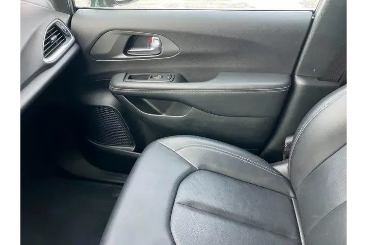 $33995 : Chrysler Pacifica 2025 Selec image 9