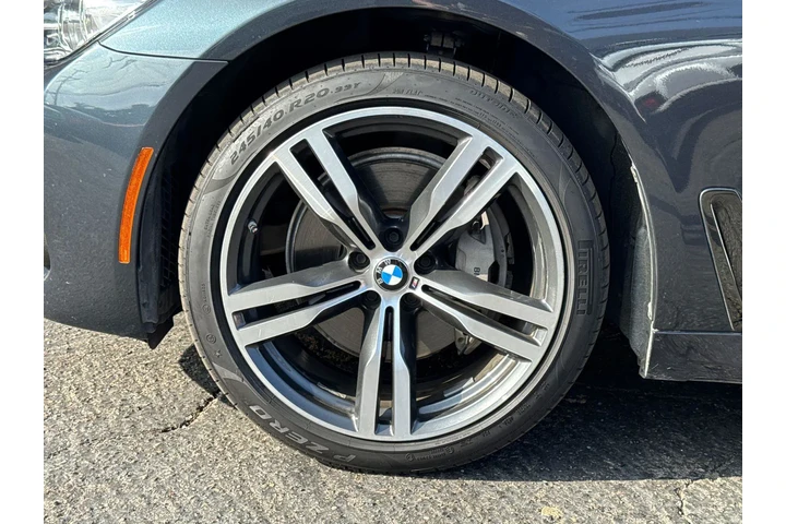 $23995 : BMW 7 Series 2019 740i 4dr S image 4