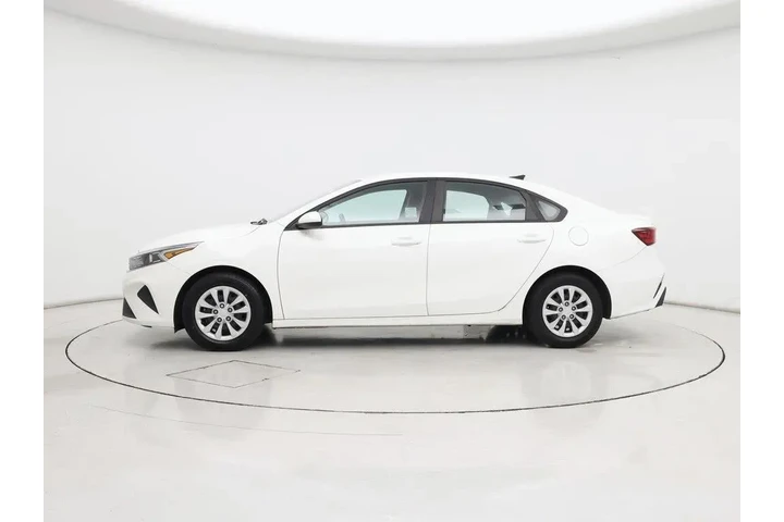 $16998 : Kia Forte 2023 LX 4dr Sedan image 3