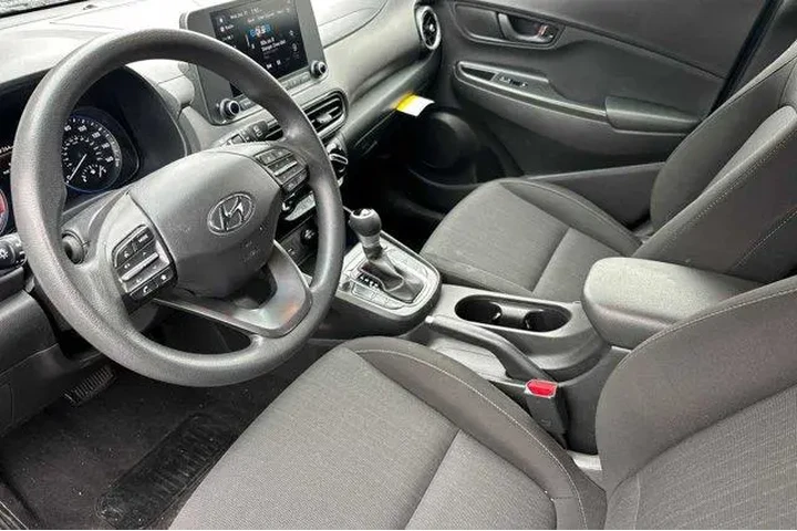 $14881 : Hyundai KONA 2023 AWD SEL 4d image 8