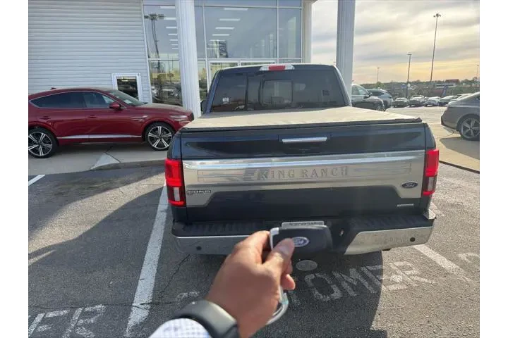 $30641 : Ford F-150 2020 4x4 King Ran image 4