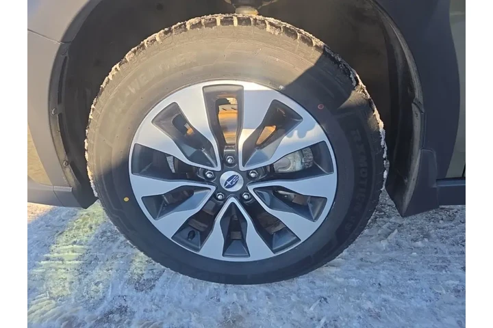 $29497 : 2023 Outback Touring image 9